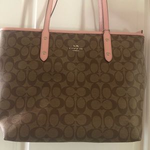 Coach: Classic beige and pink Tote